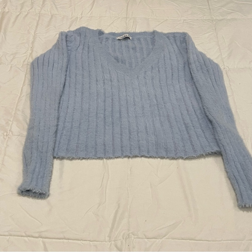 Hooked up Light blue pull over sweater